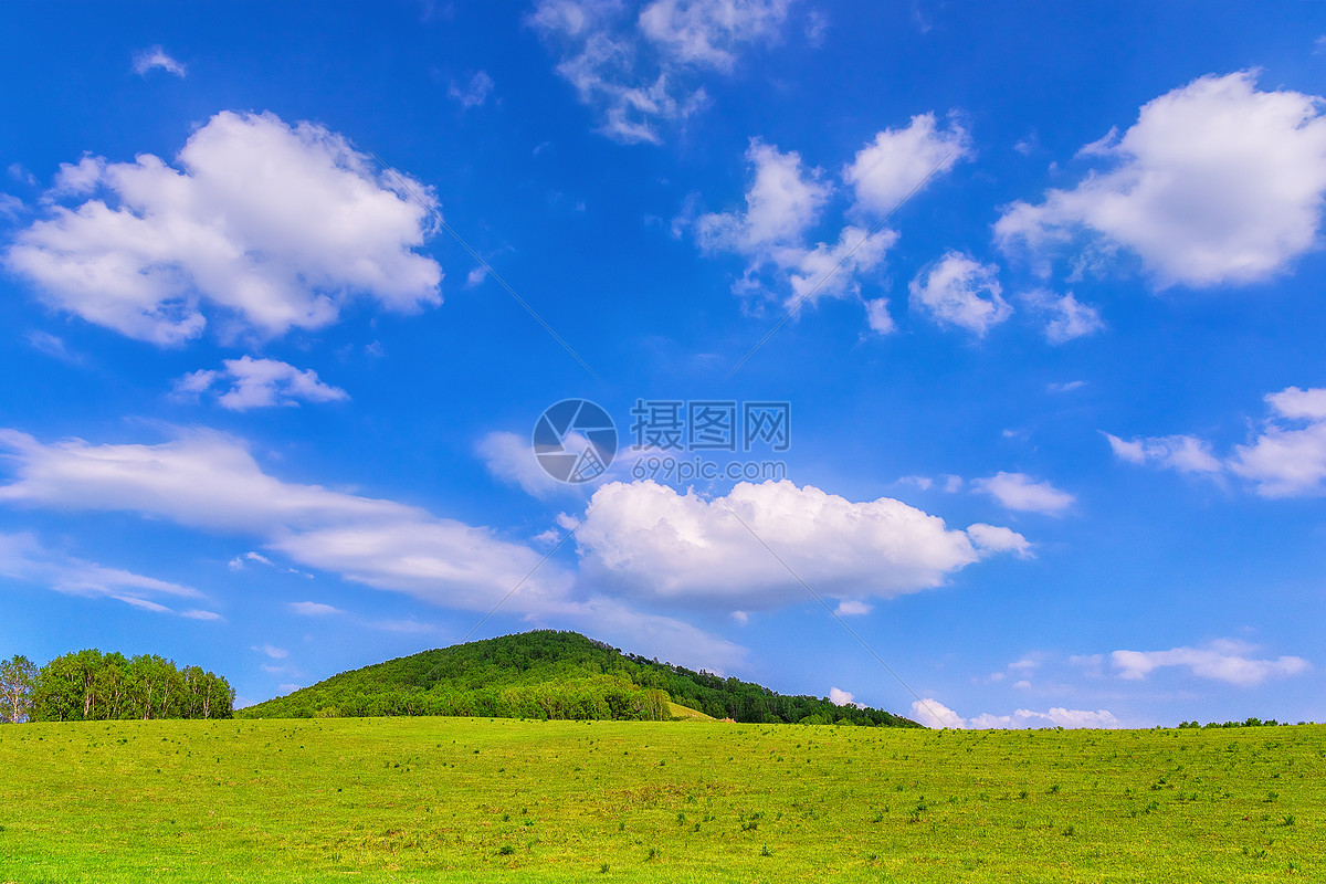 图片 照片 自然风景 蓝天白云下的草原.jpg