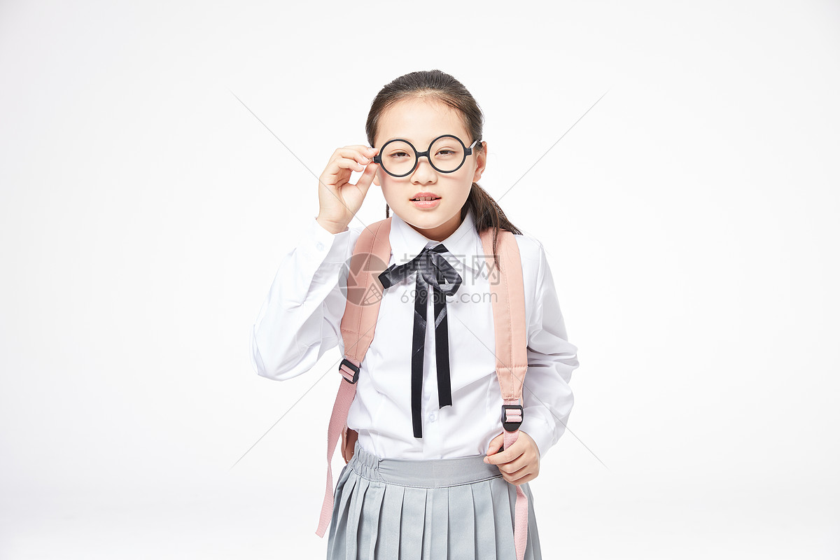 小学生近视