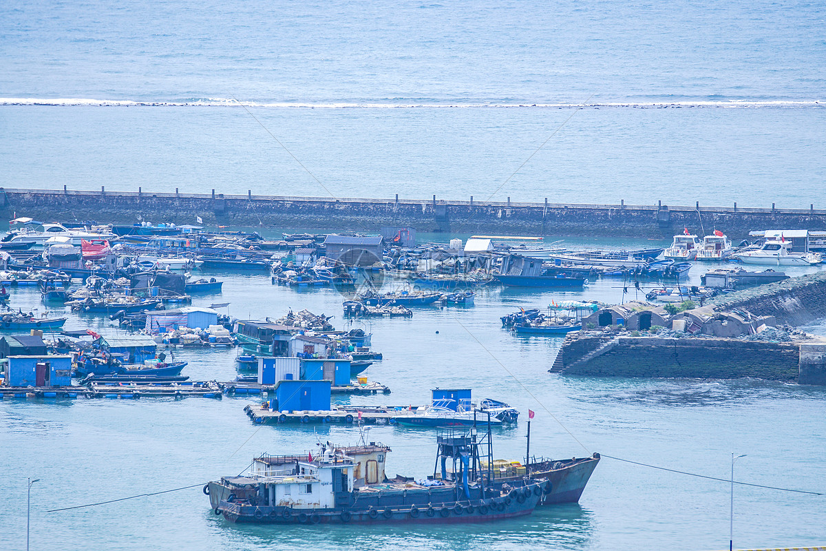海上渔船打捞船舶