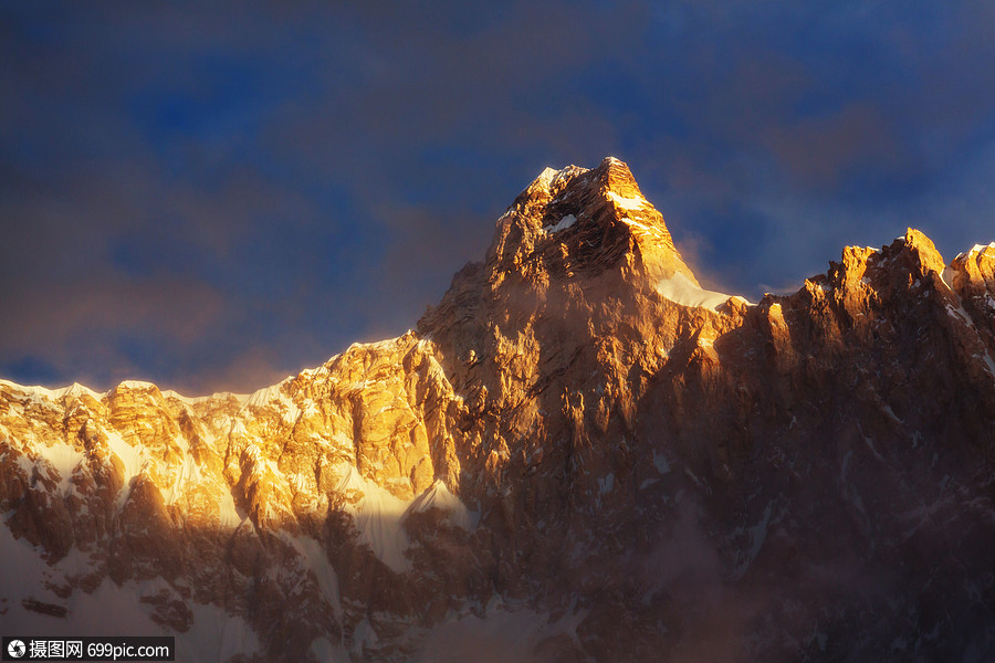 风景优美的詹努峰,坎肯琼加地区,喜马拉雅山,尼泊尔全景图雪