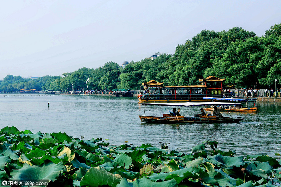 杭州西湖风景游船图片