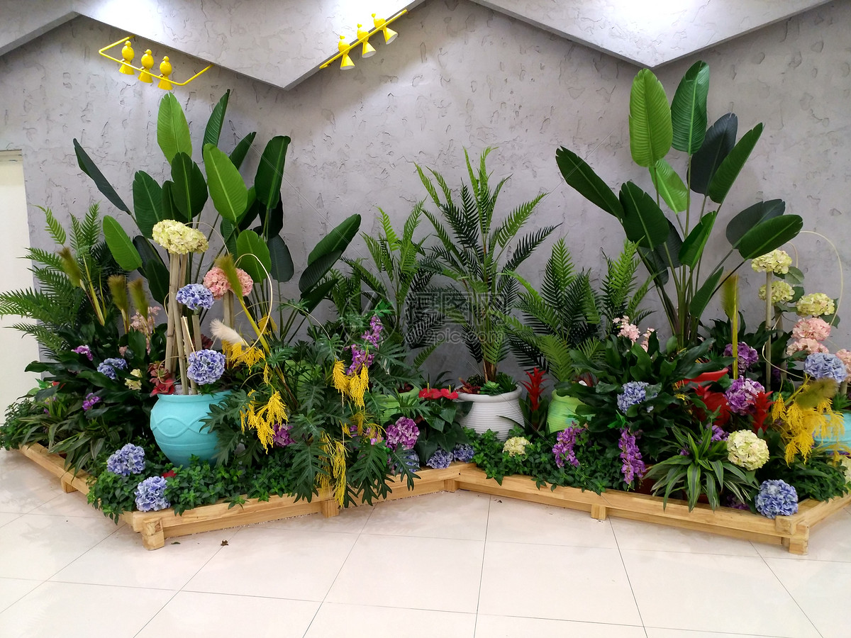 商城室内鲜花装饰
