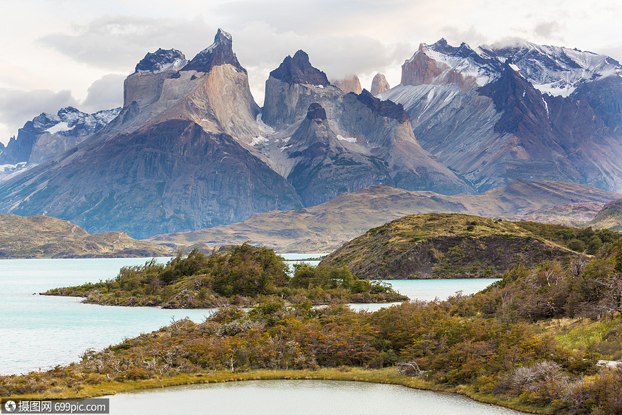 智利托雷斯德尔帕西公园美丽的山景世界著名的徒步旅行地区克尔诺斯徒