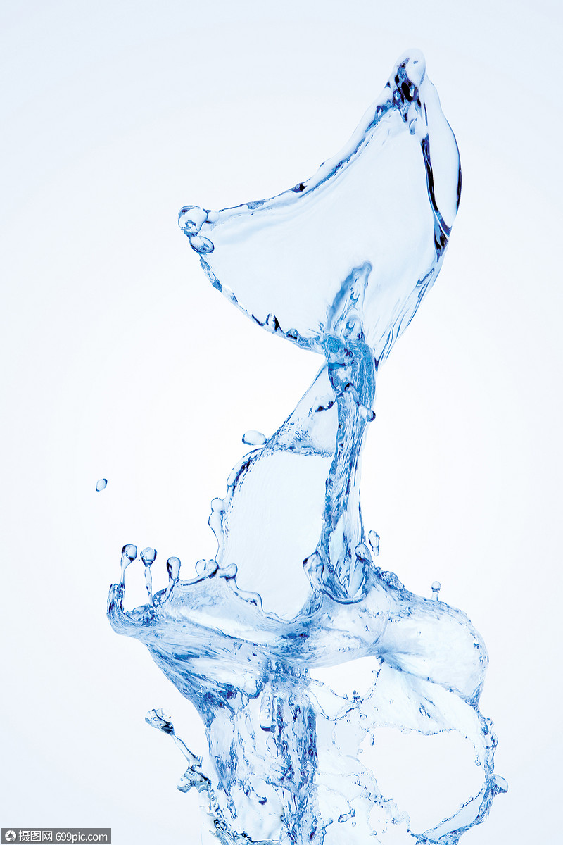 近距离的水溅花形,隔离白色背景上清楚的形状