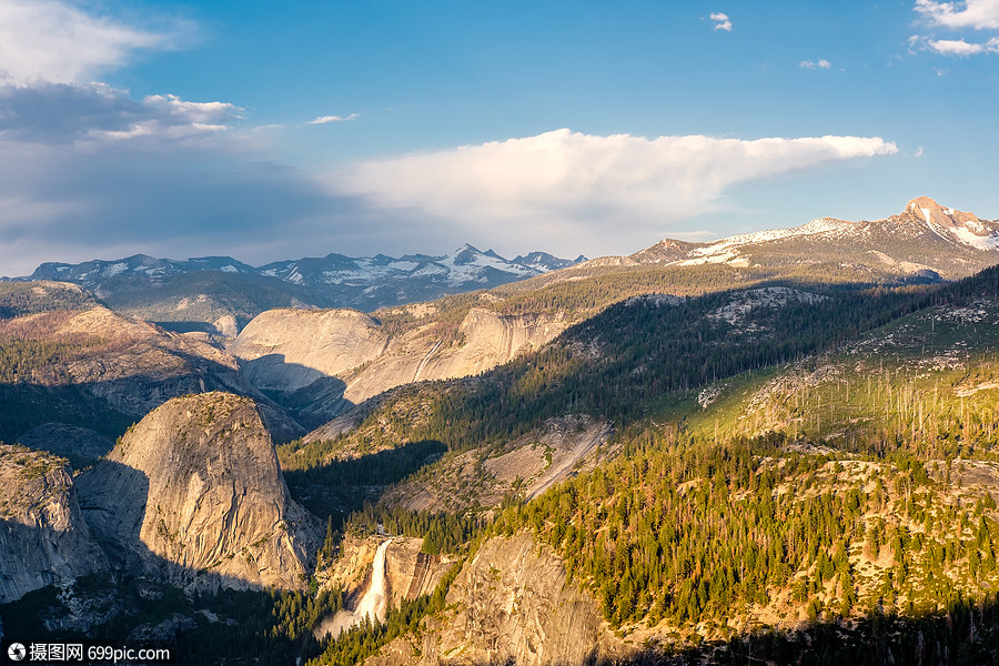 约塞米蒂公园山谷夏季景观冰川点加州,美国风景花岗岩