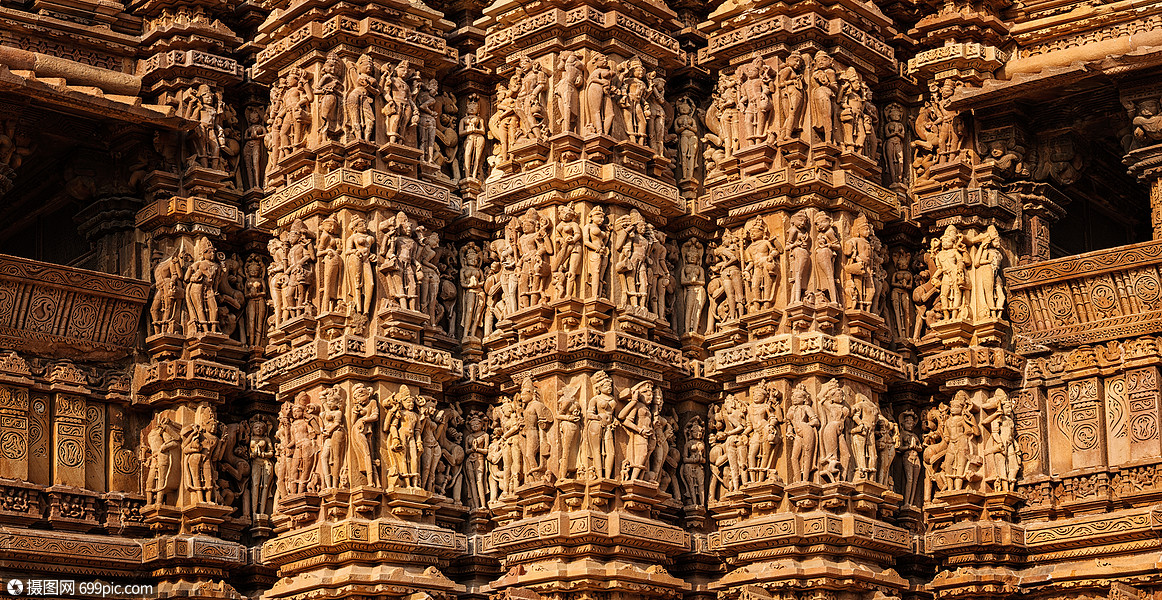 著名石雕雕塑全景,坎达里亚马哈德夫寺庙,卡朱拉霍,印度联合国教科文