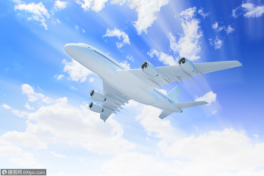 白色飞行客机的图像飞机蓝色