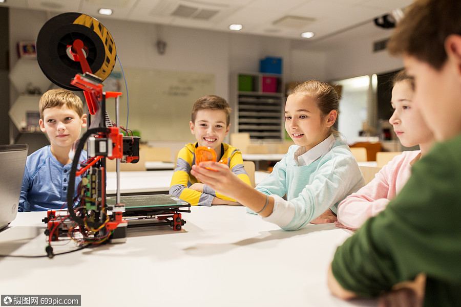 教育,儿童,技术,科学人的群快乐的孩子与3d打印机塑