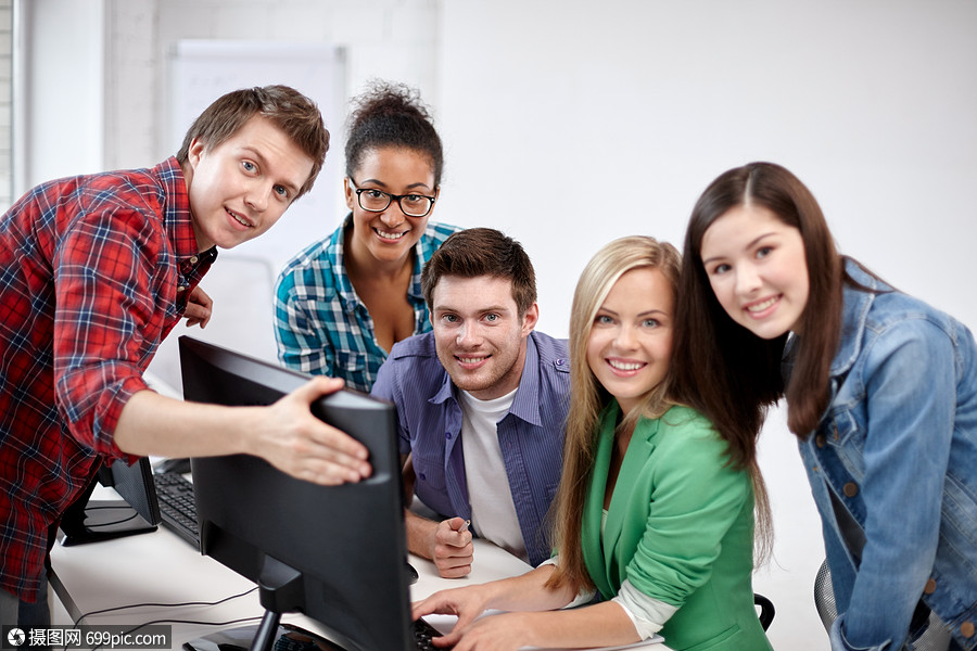 教育人友谊技术学理念群快乐的国际高中生计算机的同学