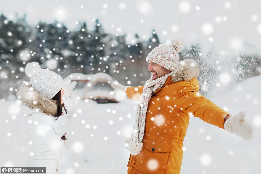 人,季节,爱休闲的快乐的夫妇冬天玩雪男朋友白天