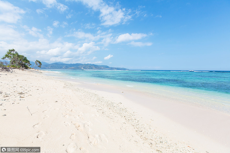宁静海滩天堂海景图片