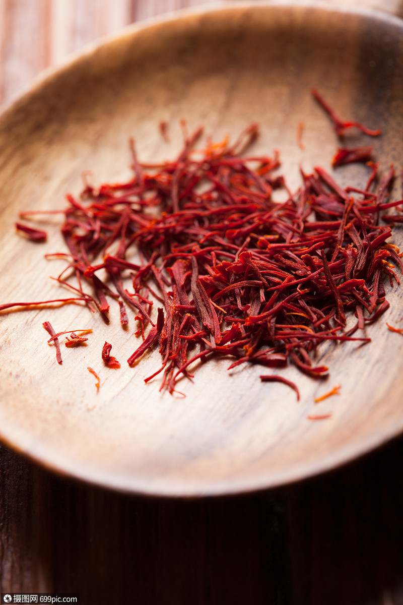 藏红花香料木勺上