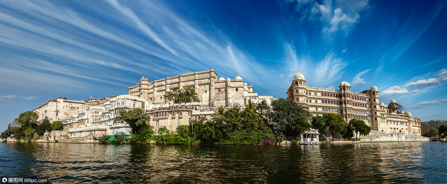 印度豪华旅游背景乌代普尔城市宫殿全景皮科拉湖乌达普尔,印度