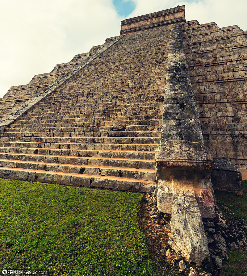 库库坎金字塔chichenitza遗址,墨西哥奇琴伊萨神的