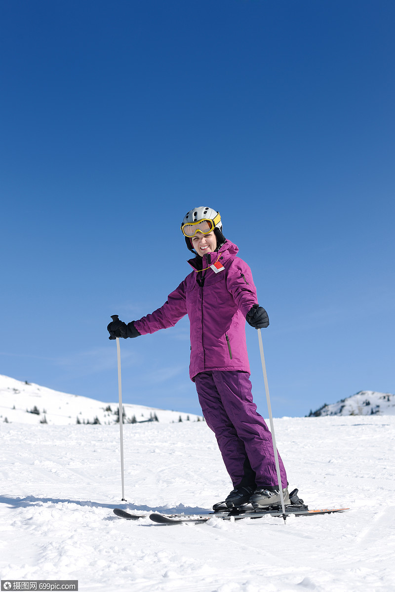 照片 外国人像 冬季妇女滑雪运动乐趣旅游雪jpg
