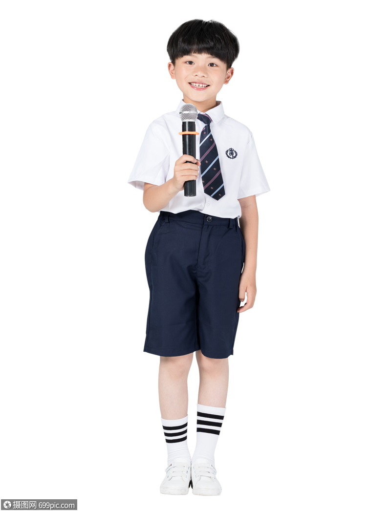 儿童手拿麦克风唱歌图片