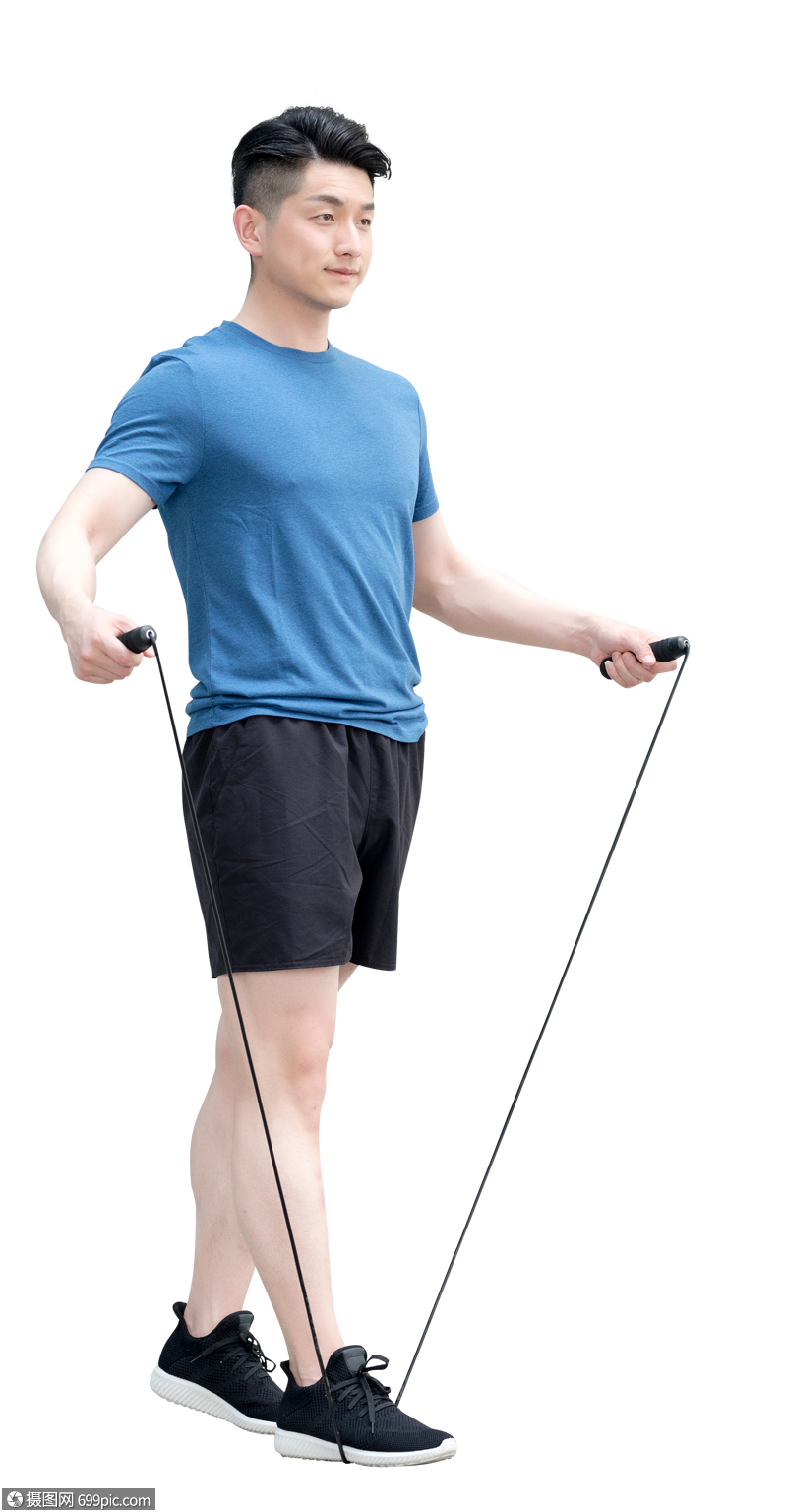 户外运动健身跳绳的年轻男性信心活力