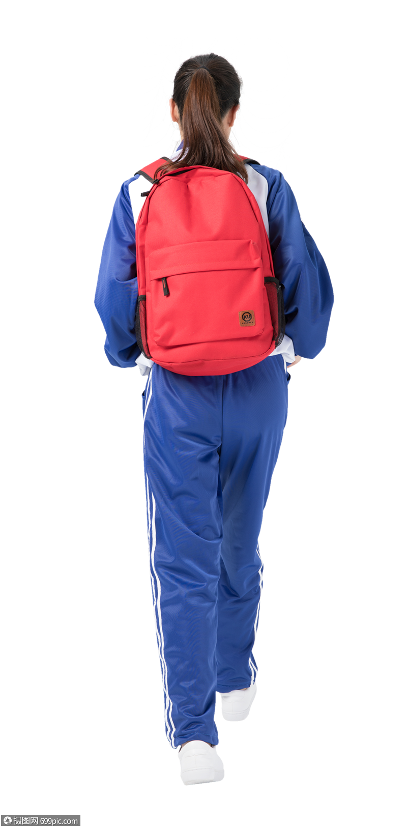 教育女性学生背书包上学