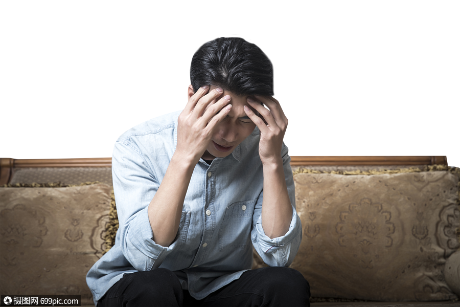 男青年头疼人物烦躁