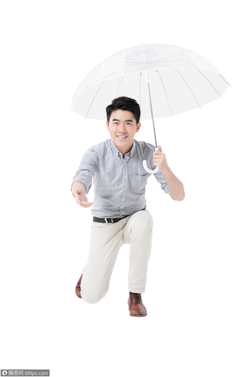 年轻男性撑伞免抠人像
