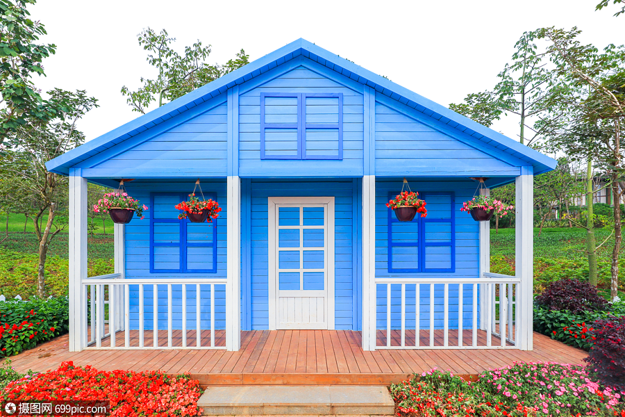蓝色小屋小房子童话