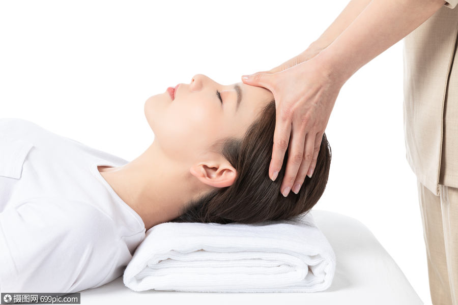 女性头部按摩