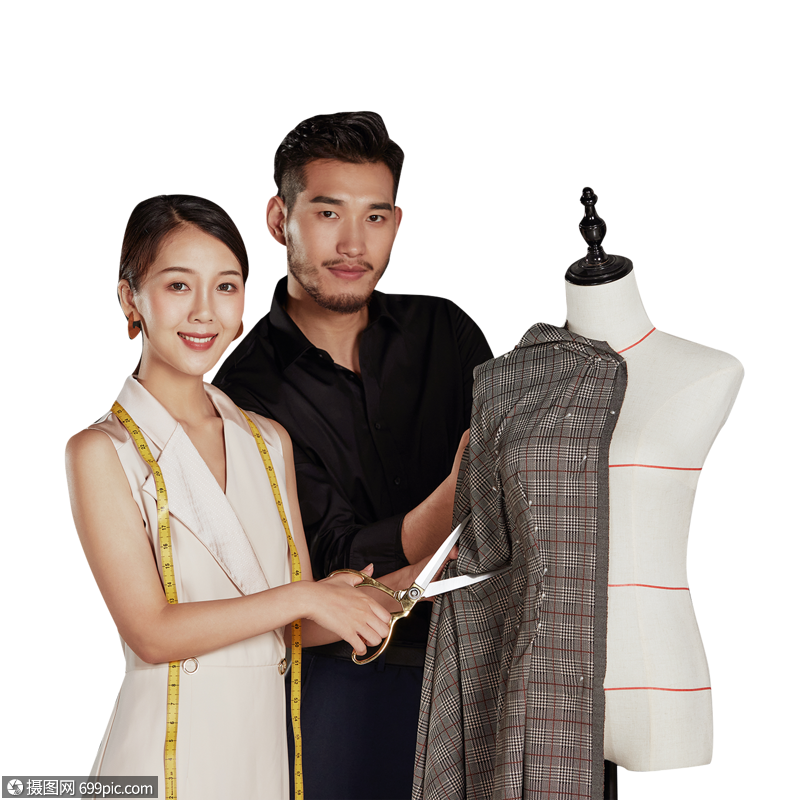 合作设计服装的设计师们