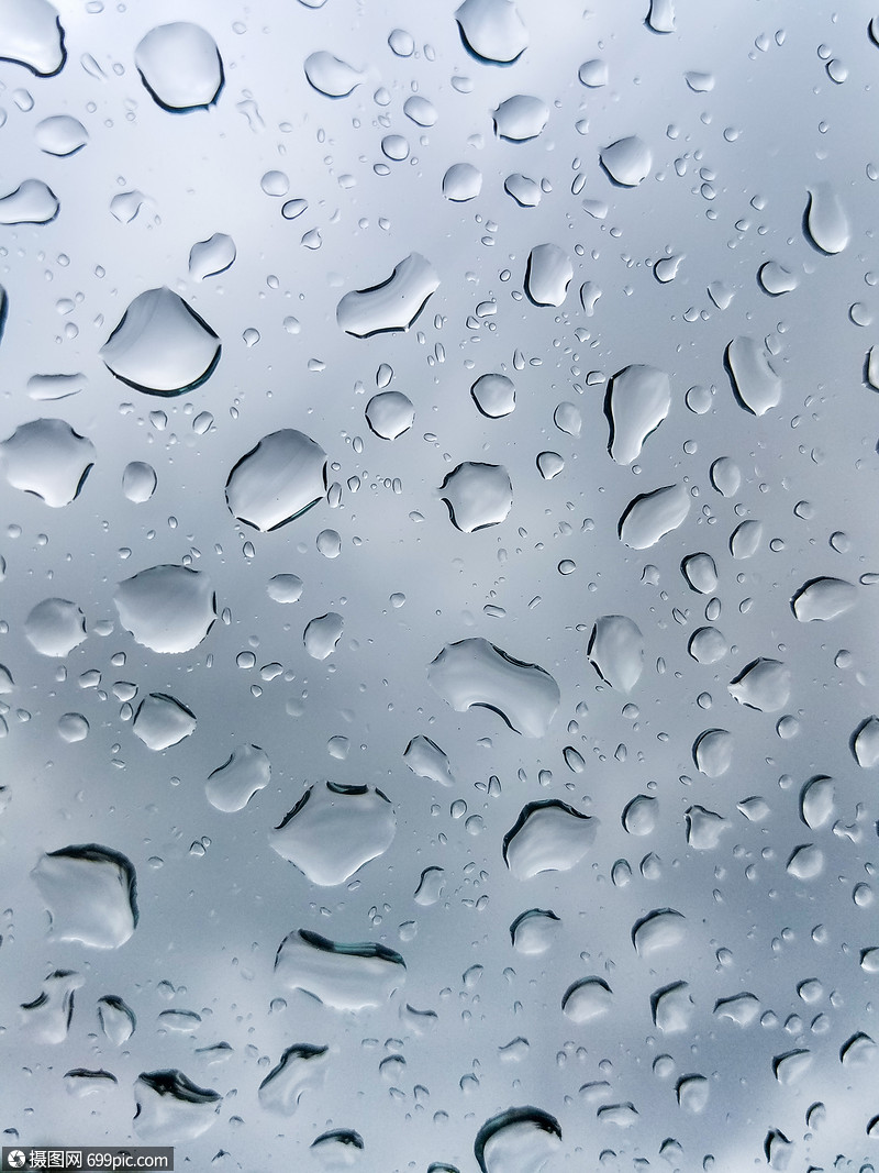 玻璃上的水珠