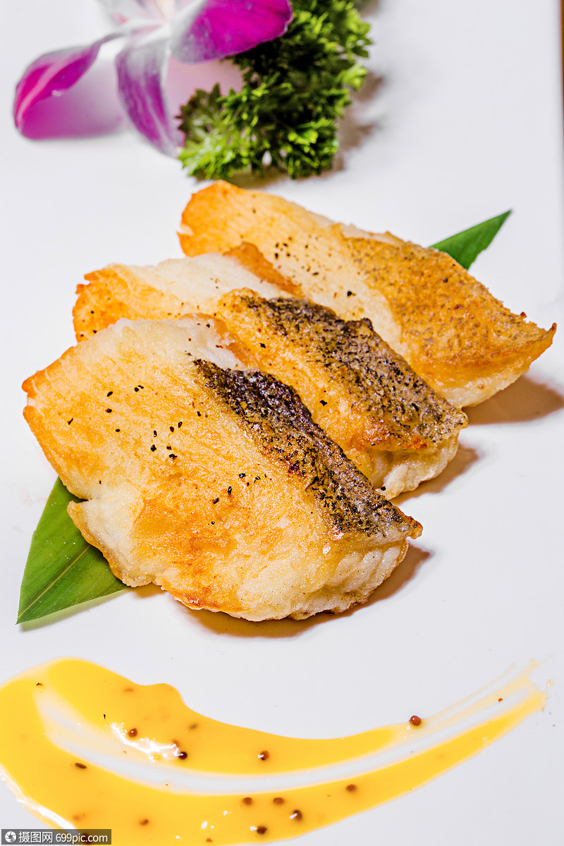 香煎银鳕鱼美味烤图片