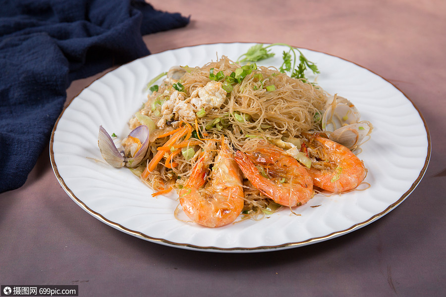 鲜虾扇贝炒河粉海鲜炒面粉干