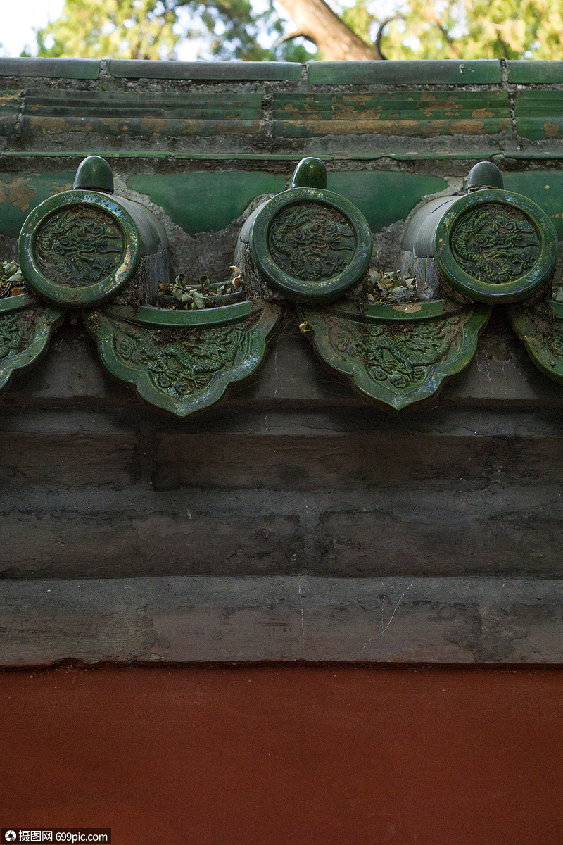 北京古建筑的墙墙头红墙