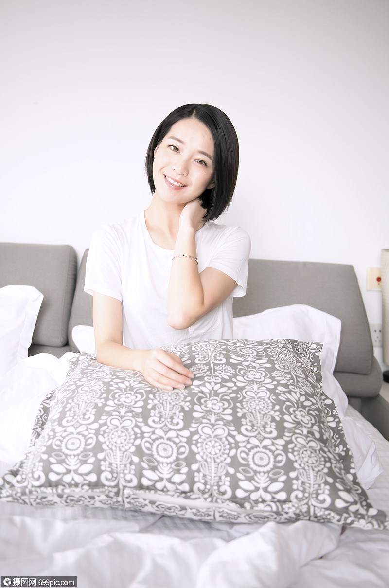 家居女性居家生活人物模特