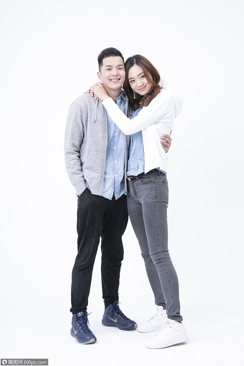 情侣甜蜜合影