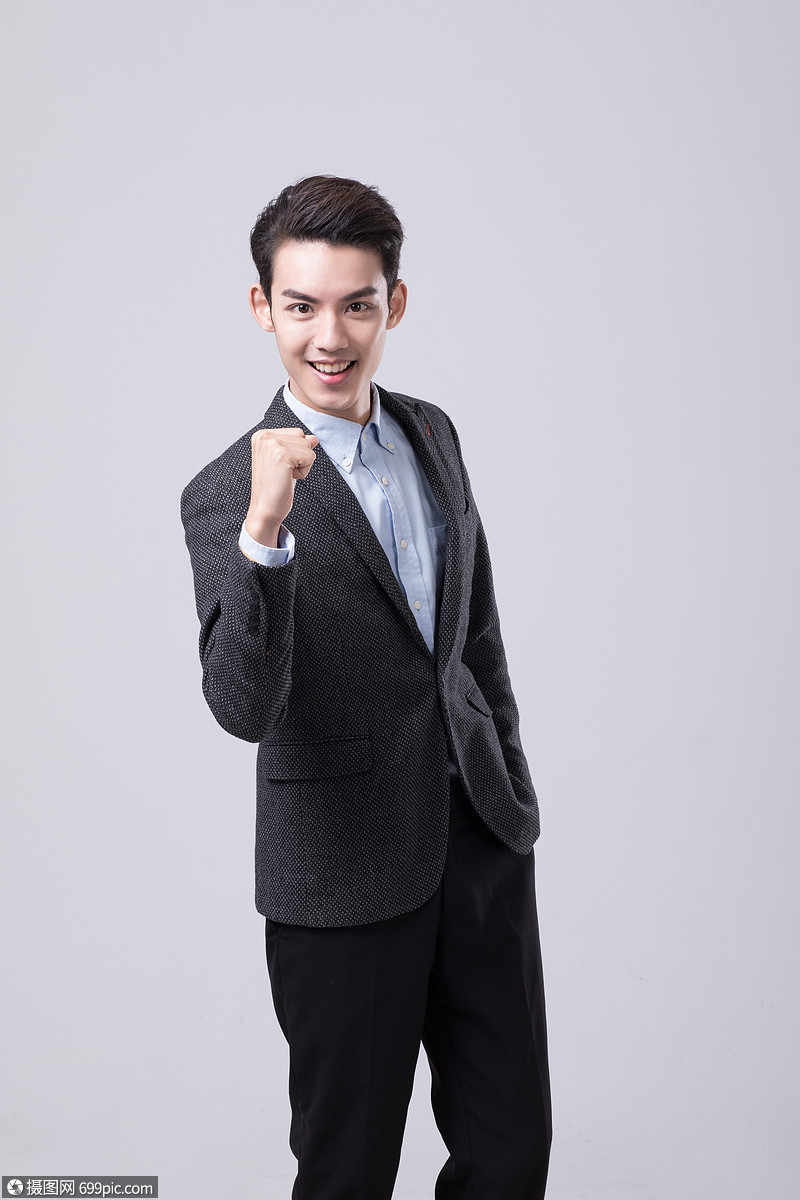 照片 人物情感 人像 商务男性胜利加油动作.jpg