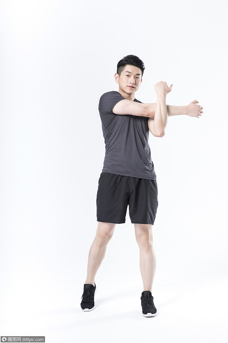 热身的运动男性