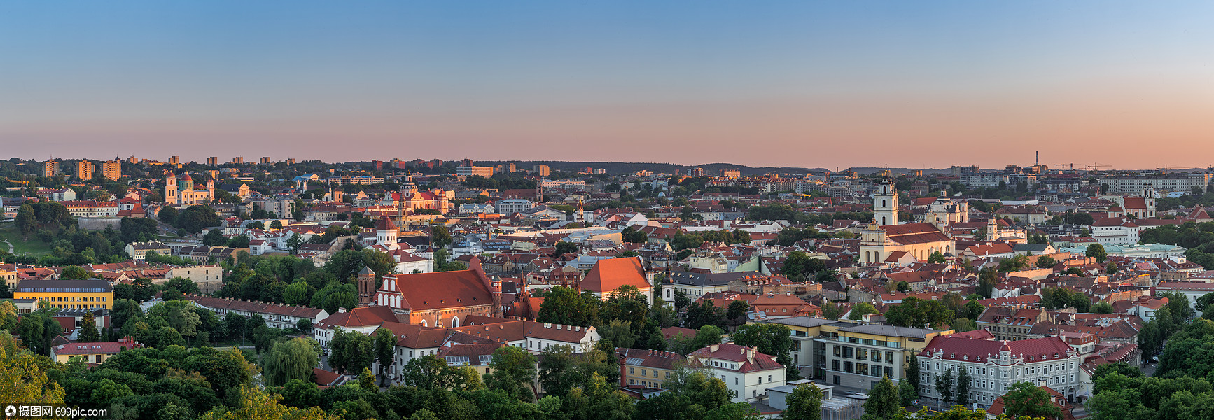 立陶宛首都维尔纽斯恢宏的城市全景图