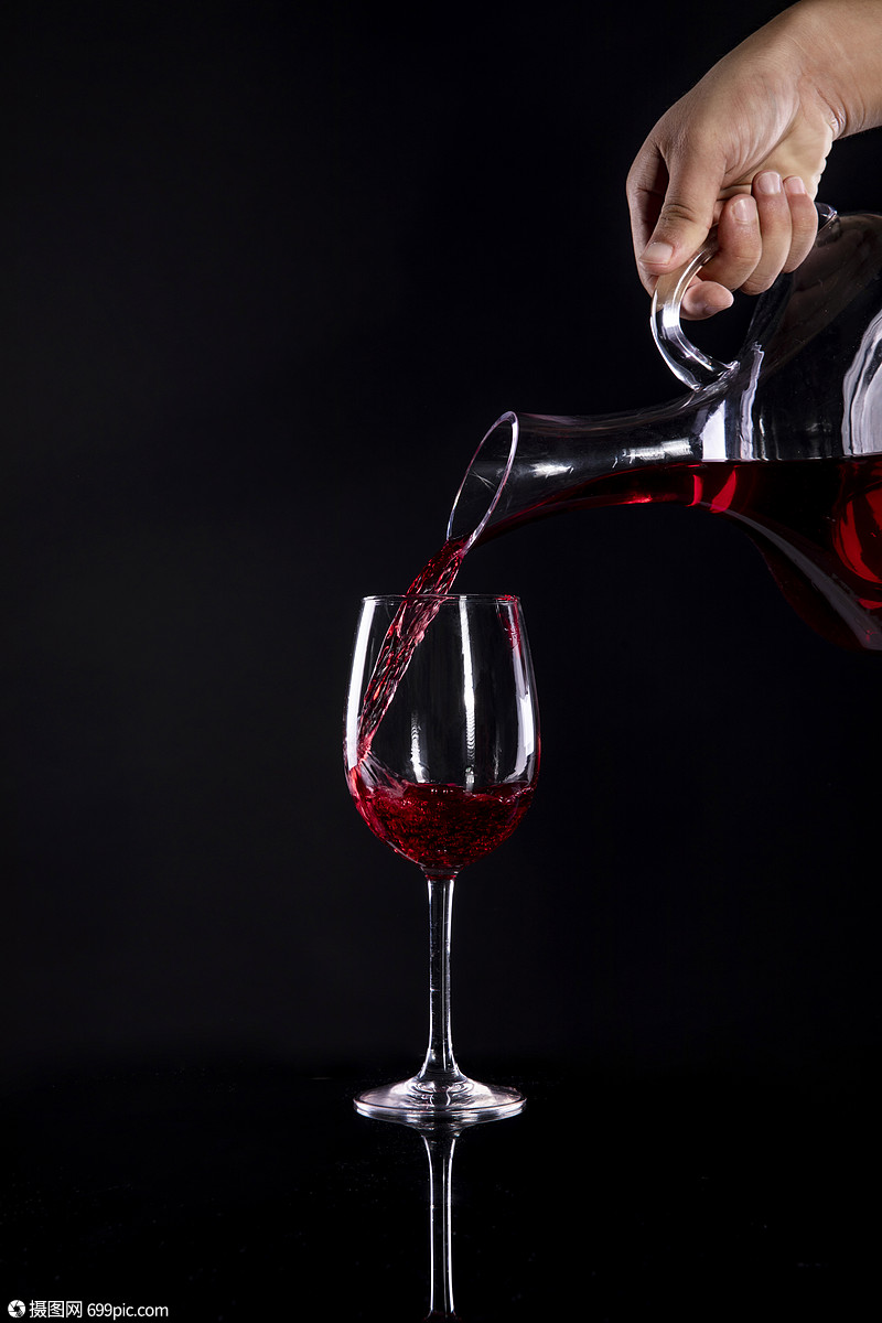 红酒醒酒器红酒杯倒酒