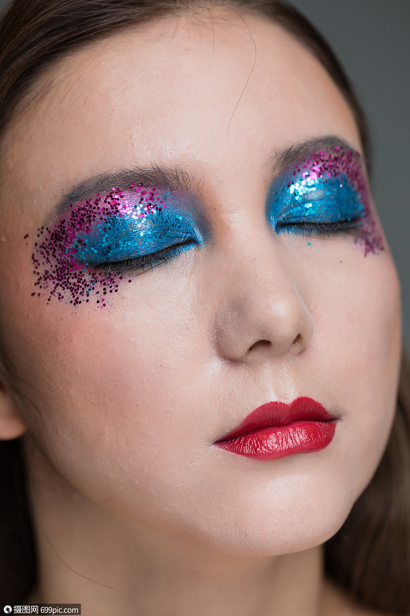 创意彩妆脸部特写