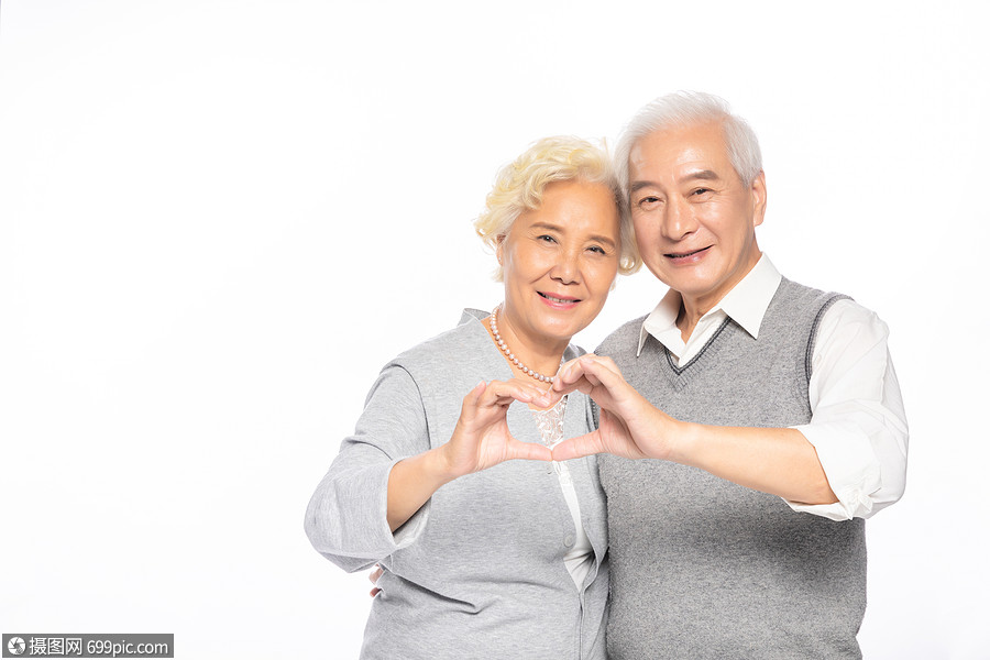 恩爱的老年夫妻