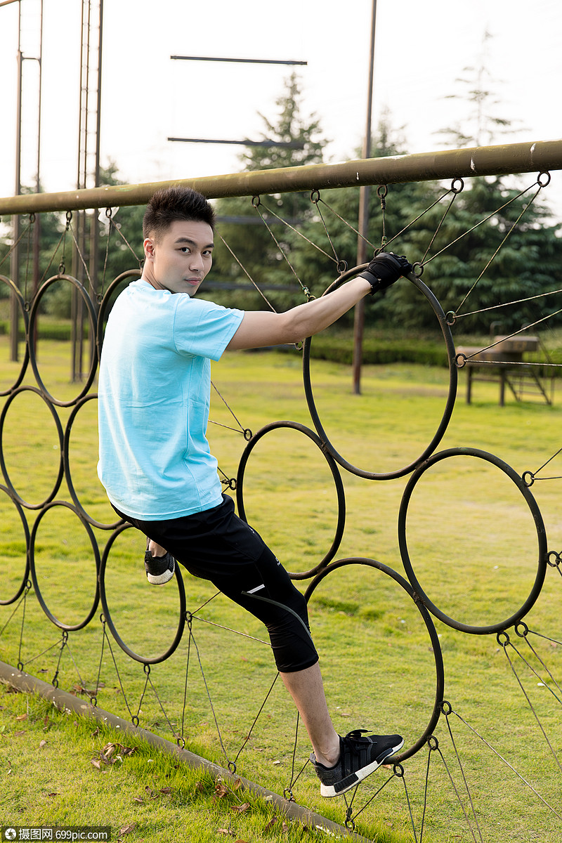 照片 生活方式 户外运动男性.jpg