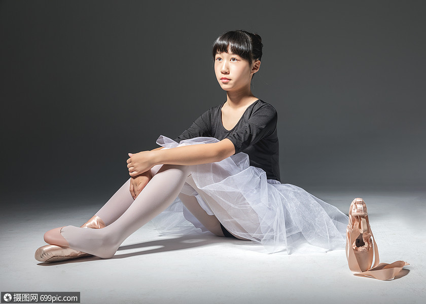 芭蕾女孩舞姿青少年