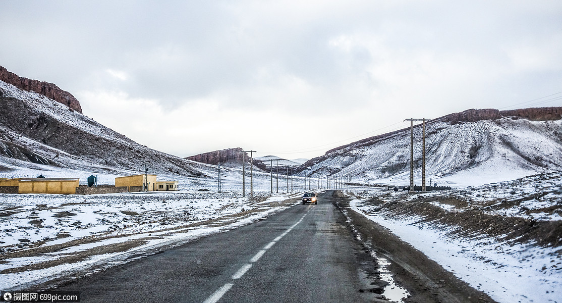 摩洛哥雪景公路