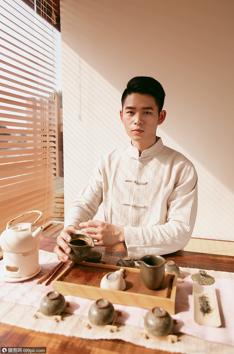 男性茶艺师
