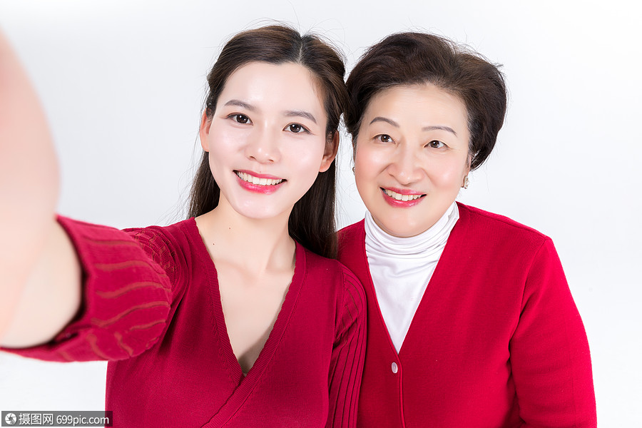 母女自拍合影女儿模特