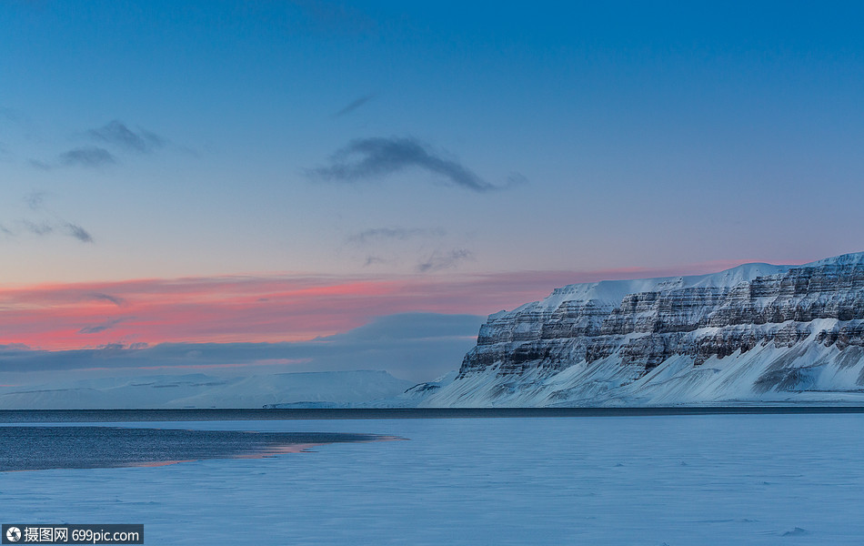 照片 自然风景 数字 冬季壮观的北极雪山风光.jpg950_600