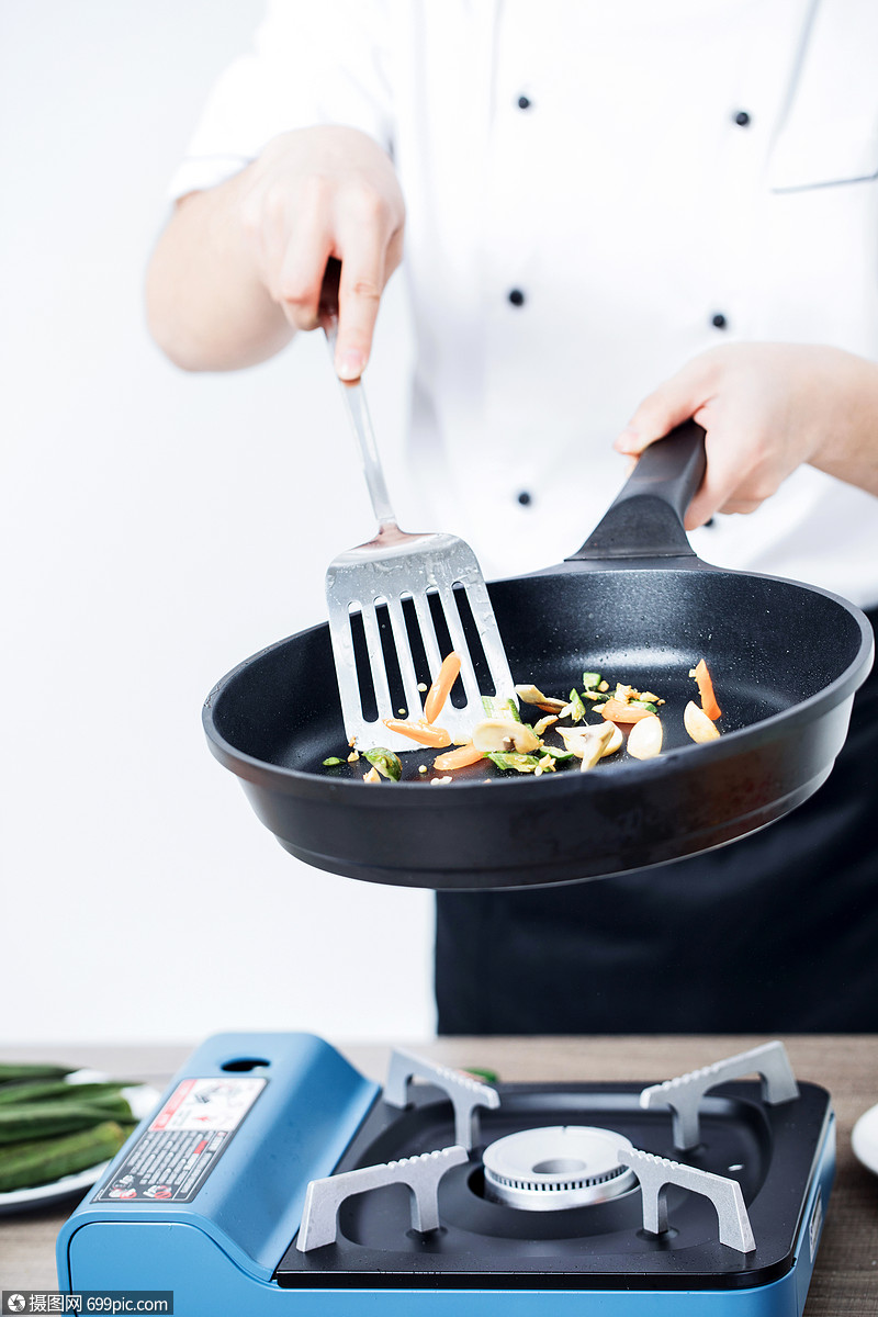 厨师炒菜