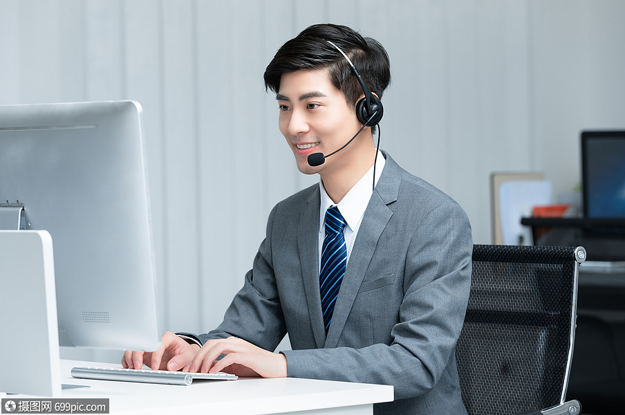 话务员客服代表客户服务男士