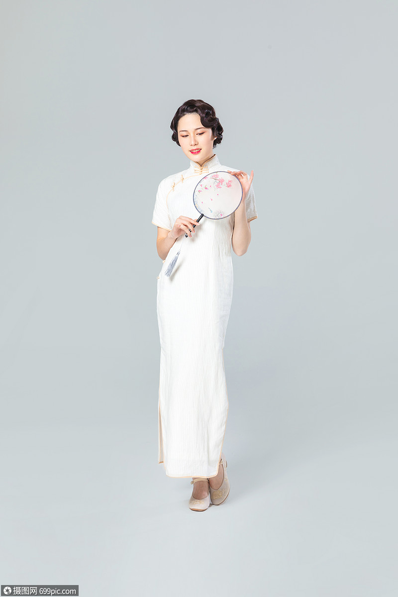 旗袍女性扇子