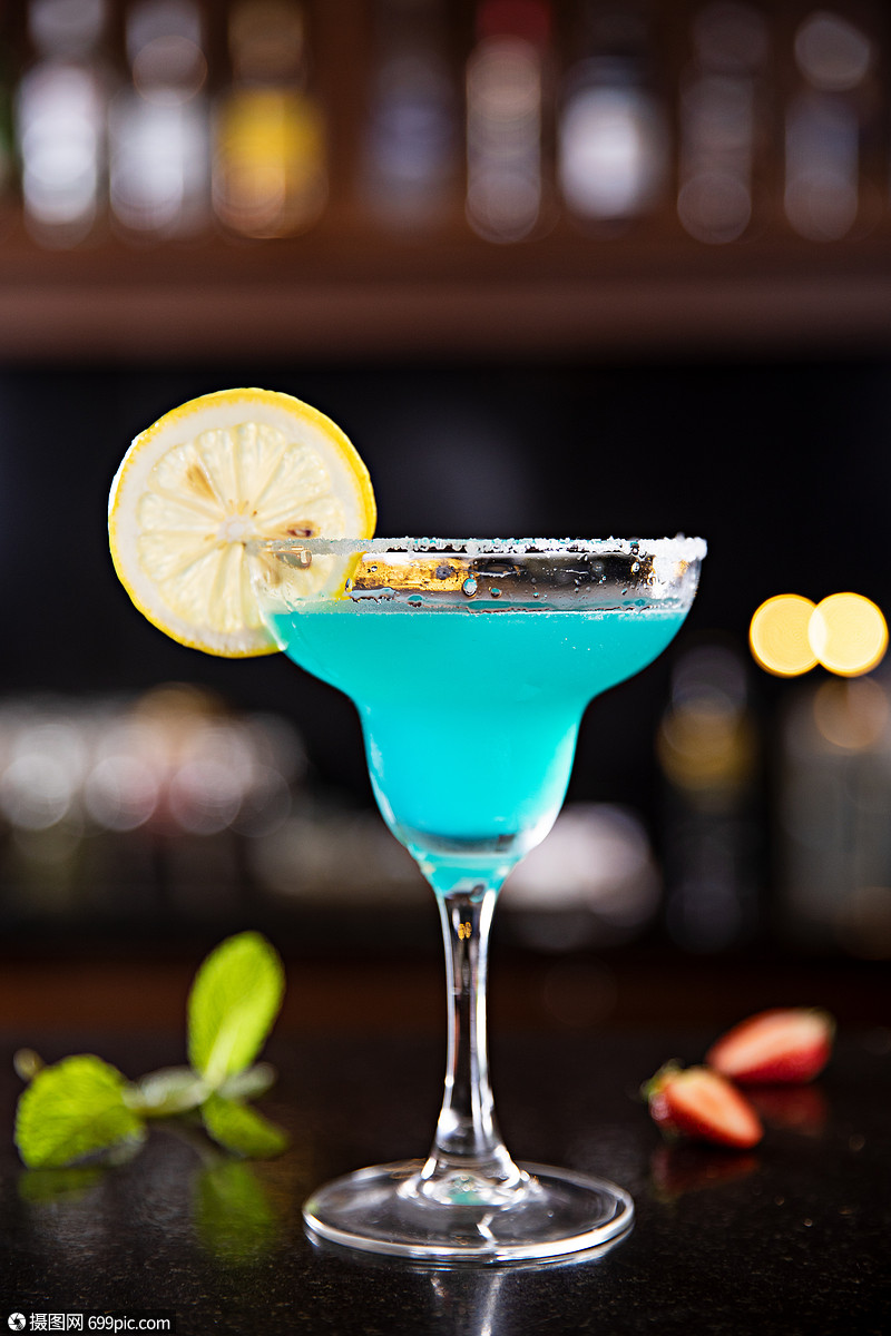 鸡尾酒酒水酒杯高清图片素材