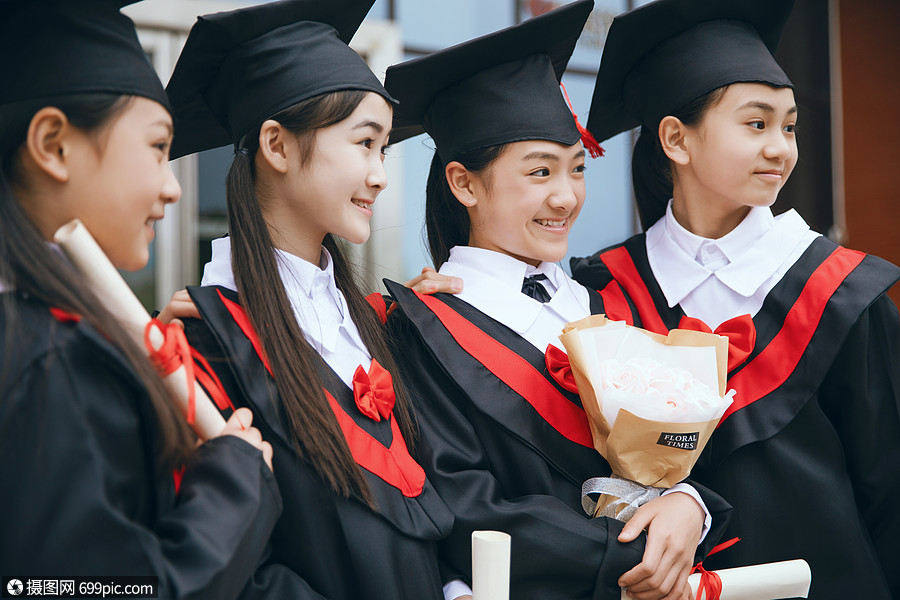 小学生毕业照